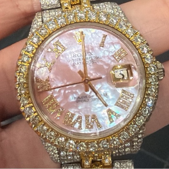 Rolex Women's Watch with Pink Dial and Gold-Silver Accents - Picture 6 of 6